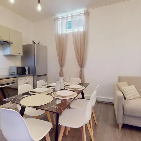 Le Beau Bourg Apartmán *